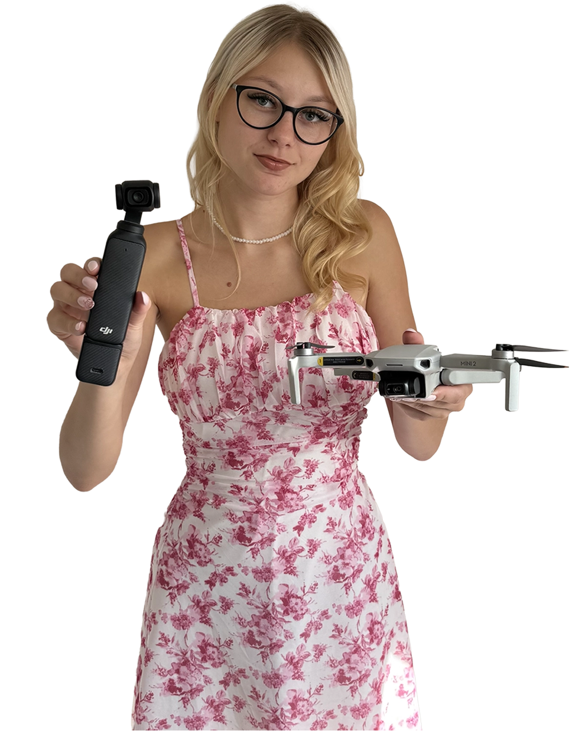 Wiktoria z kamerą i dronem